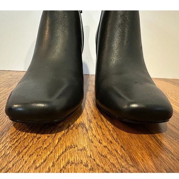 Bella Vita Women's Wilma Stacked Heel Leather Ankle Boot Black Size 7.5 NWOB - Picture 4 of 8